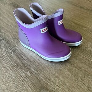 Kids XTRATUF Purple Deck Boots